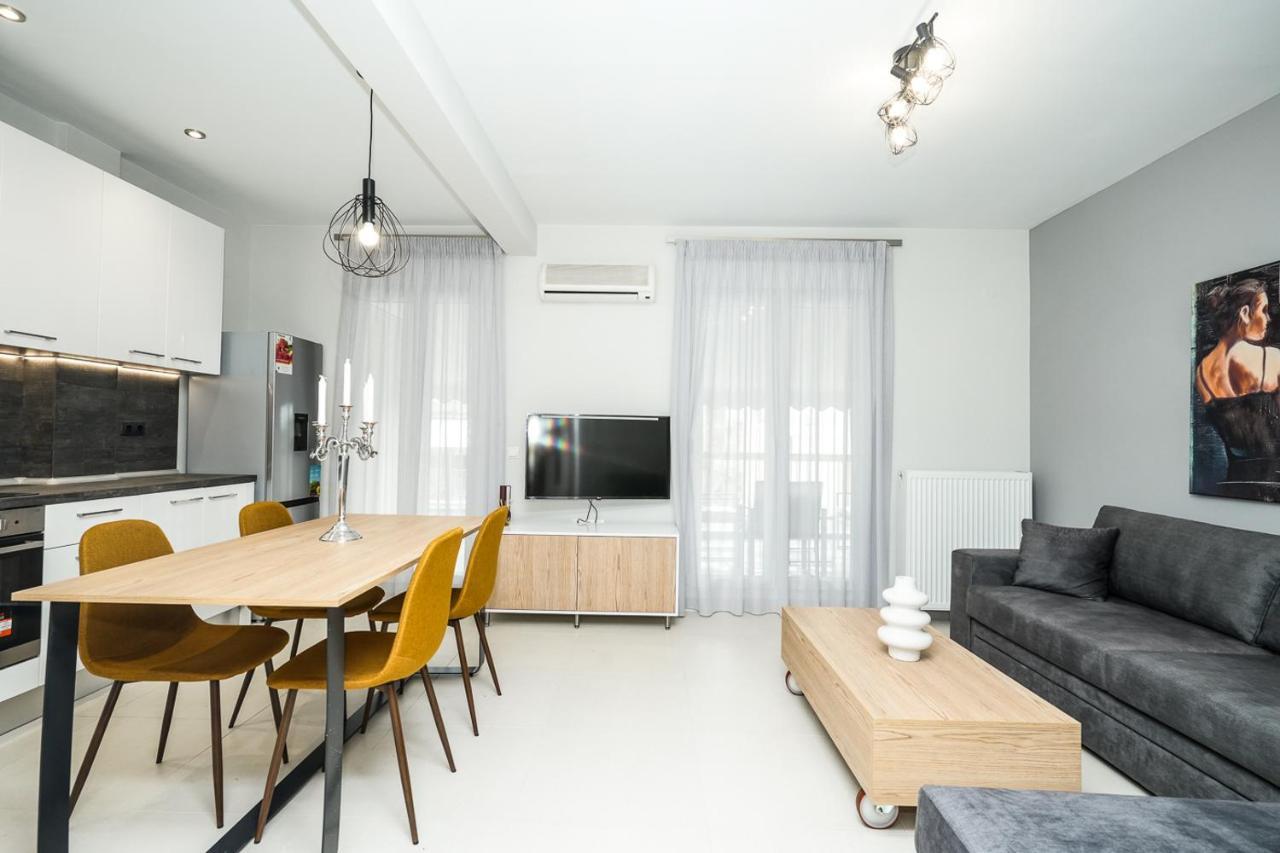 Castle Of Beauty In Thessaloniki Apartment Exterior photo